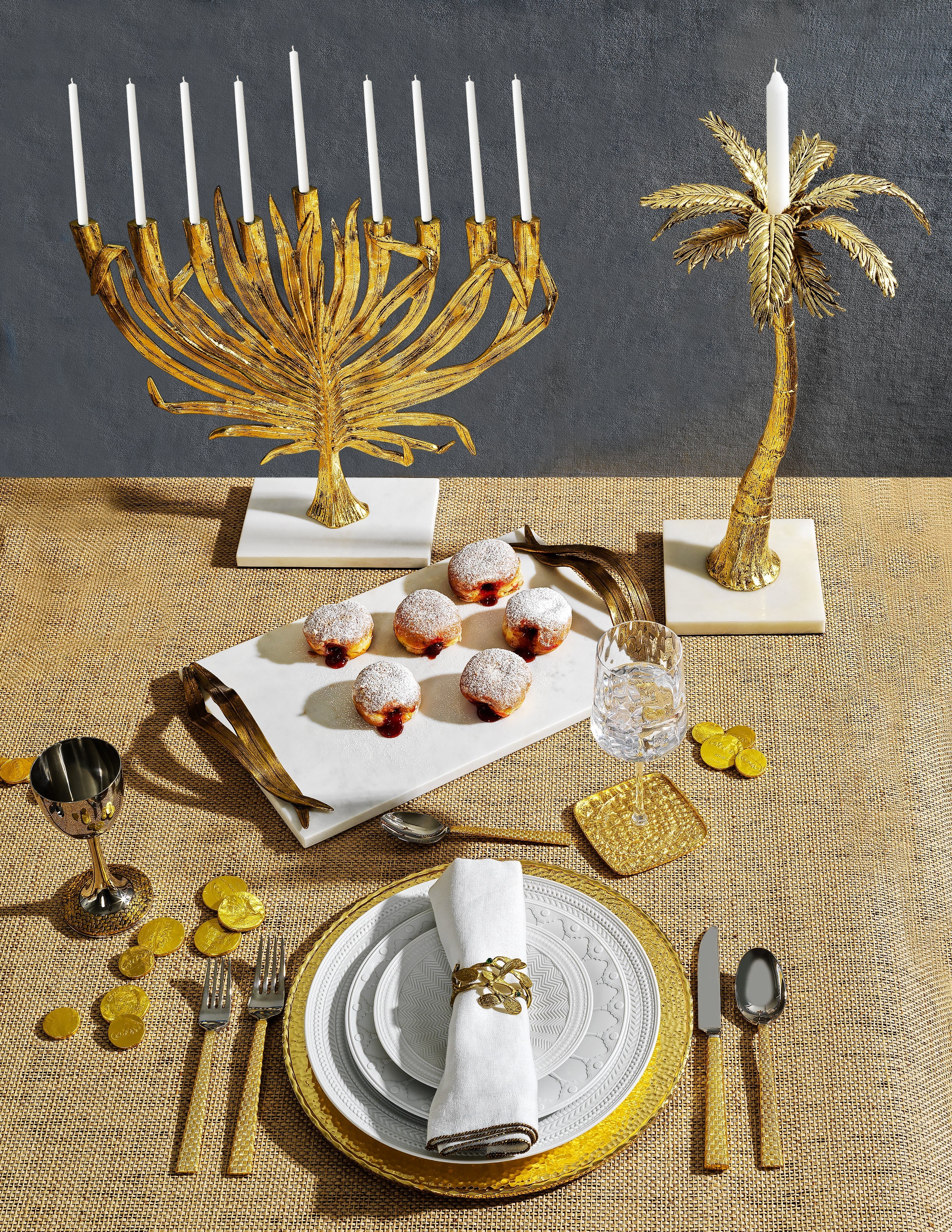 http://michaelaram.com/cdn/shop/articles/new-hanukkah-traditions-for-the-modern-family-756203.jpg?v=1669087583