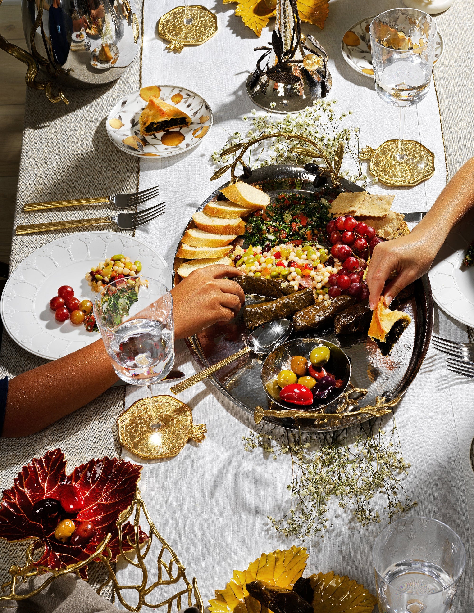 Fall Favorites: How To Create The Perfect Tabletop For A Family-Style Gathering - Michael Aram