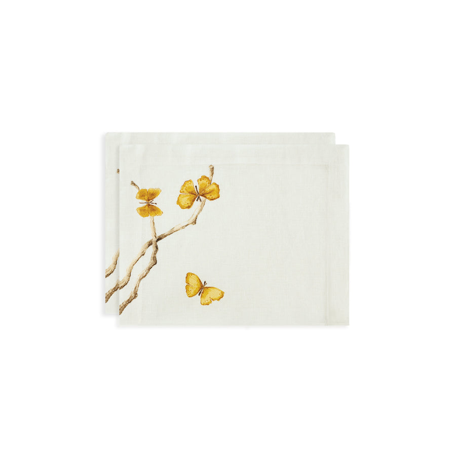 https://michaelaram.com/cdn/shop/products/michael-aram-butterfly-ginkgo-fingertip-towel-stand-128521_900x.jpg?v=1668135831