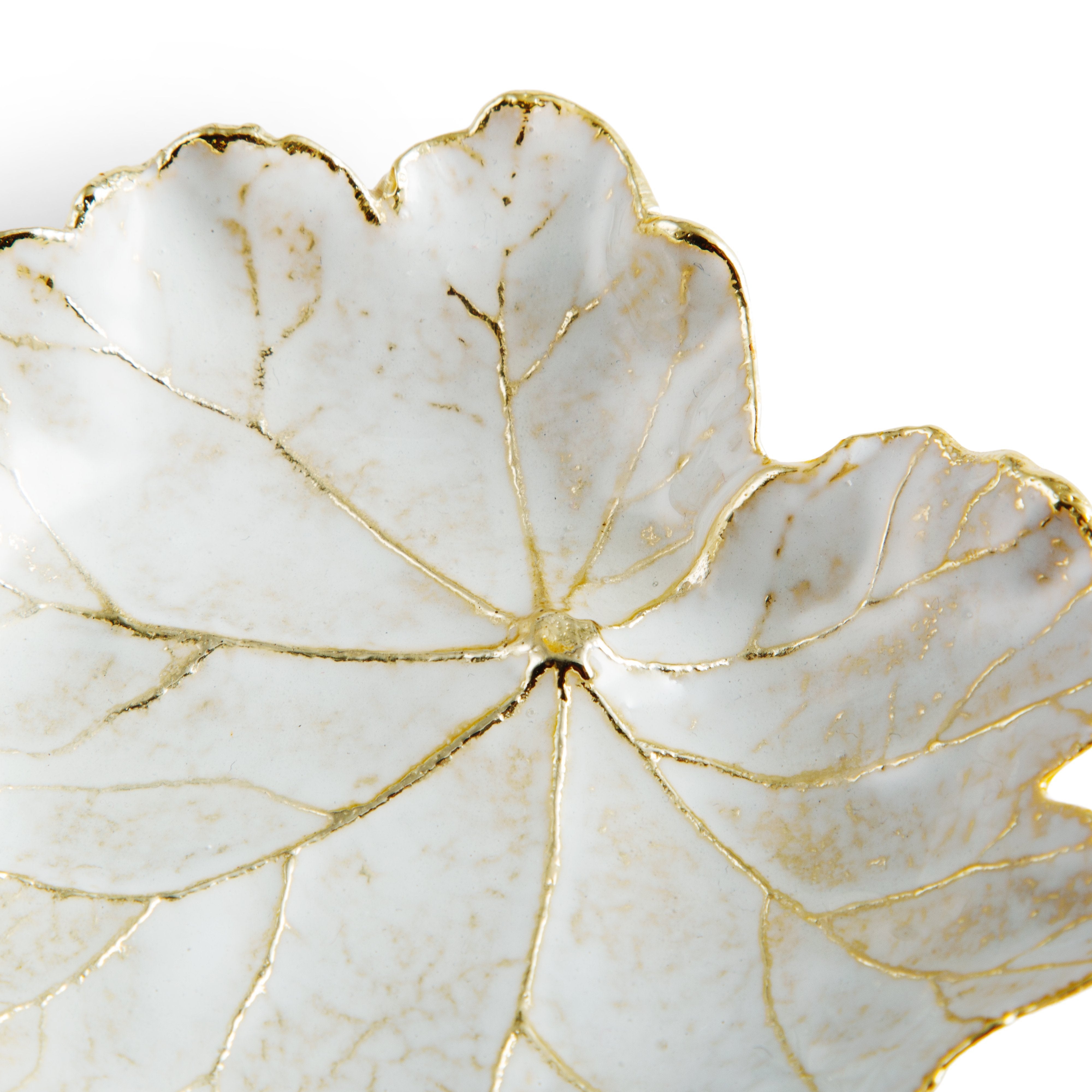 Winter Leaves Geranium Dish – Michael Aram